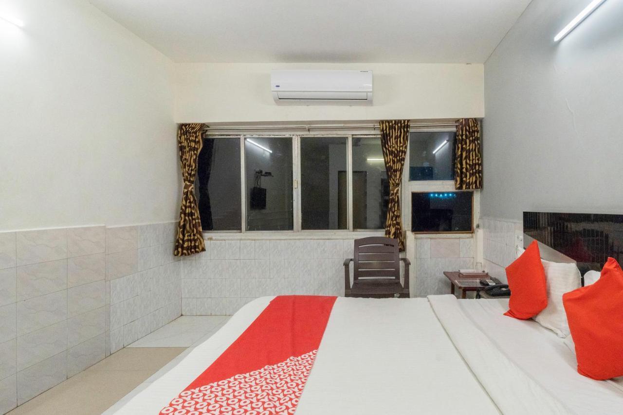 Oyo 13535 Aakash Hotel Ahmedabad Ngoại thất bức ảnh