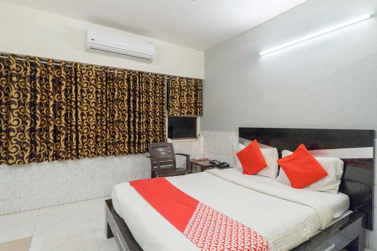 Oyo 13535 Aakash Hotel Ahmedabad Ngoại thất bức ảnh