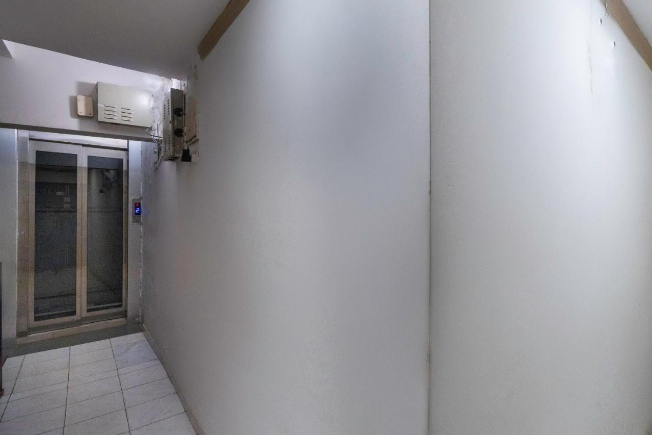 Oyo 13535 Aakash Hotel Ahmedabad Ngoại thất bức ảnh